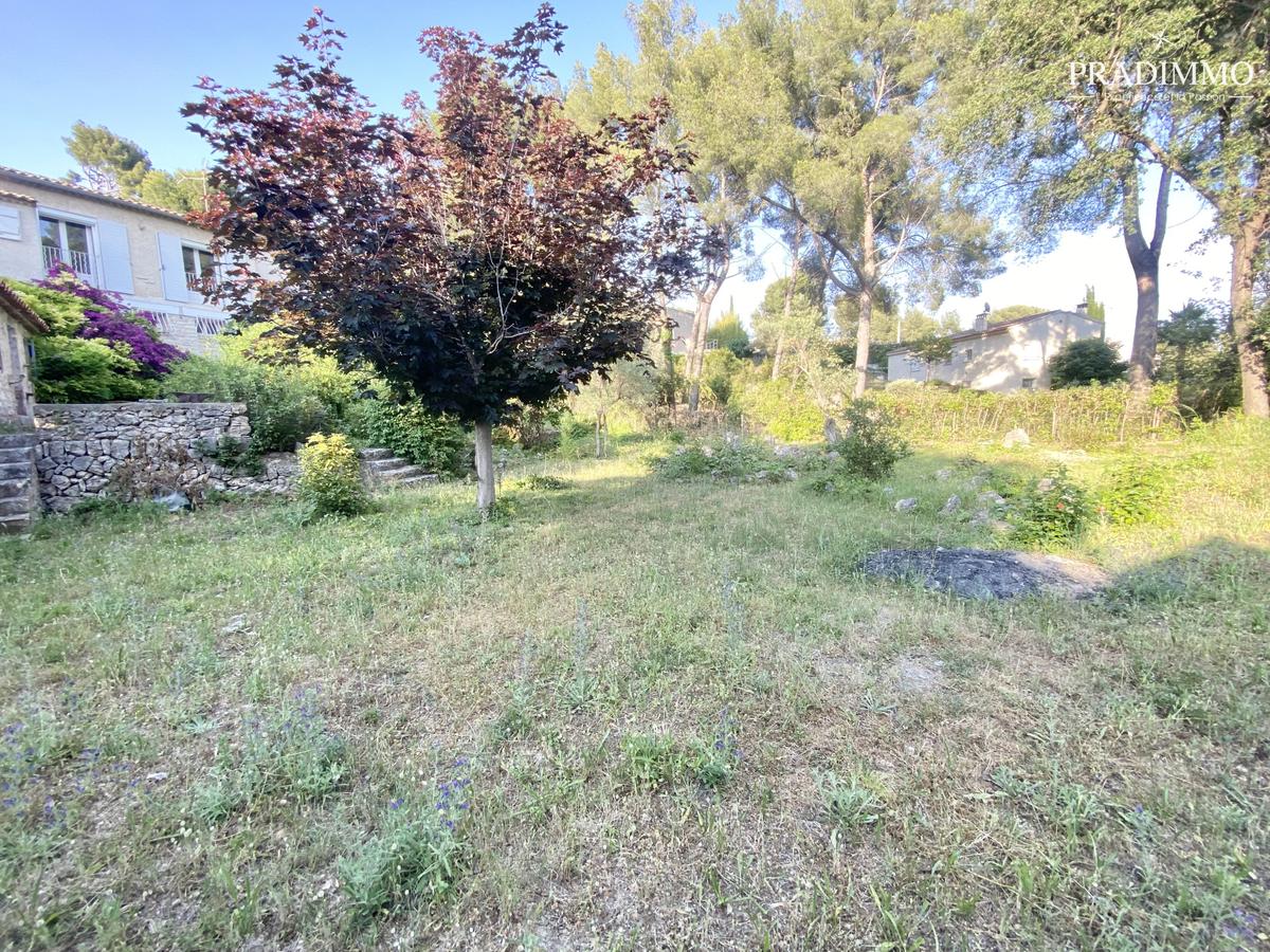 Terrain plat 550 m2 constructible La Cadière d’Azur