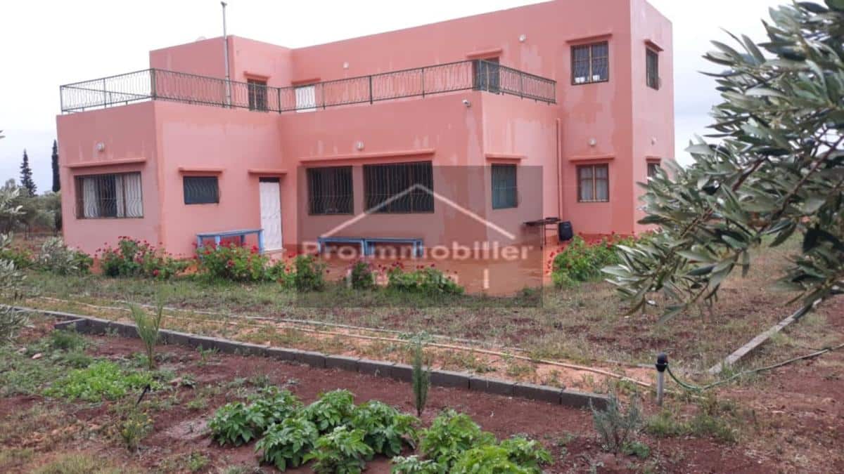 Maison de campagne à vendre à Essaouira 320 m² Terrain 5915m² sans avna