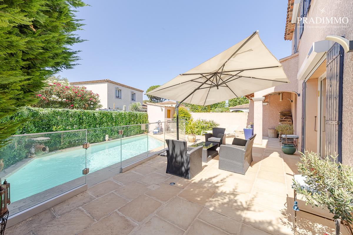 MARSEILLE 9EME VILLA T5 PISCINE CALME 729 000 EUROS