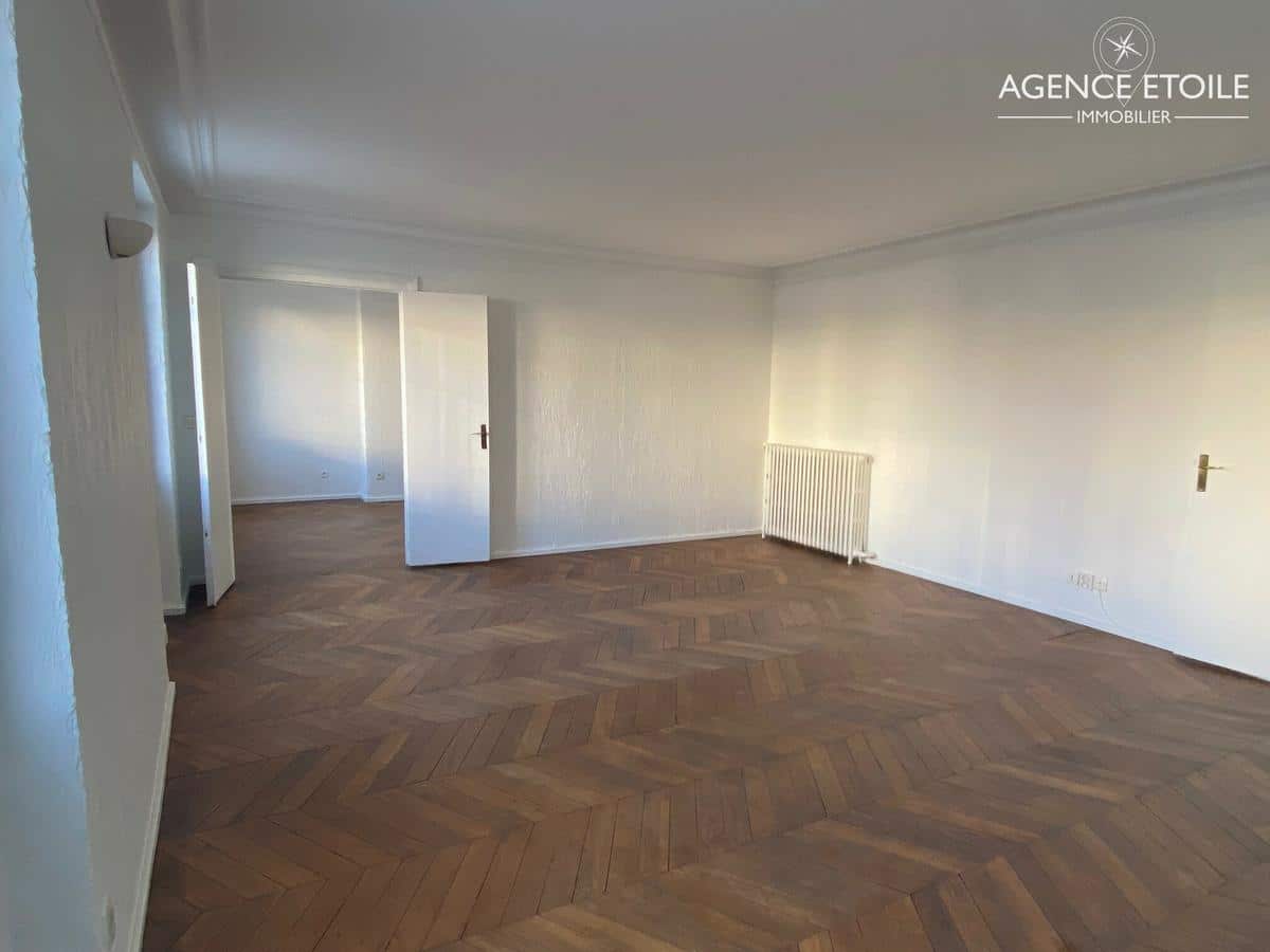 10th REPUBLIC/BONSERGENT: 4 rooms FOR RENT