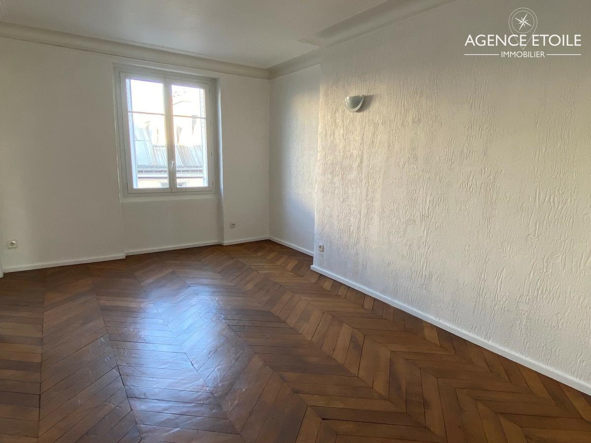 10th REPUBLIC/BONSERGENT: 4 rooms FOR RENT