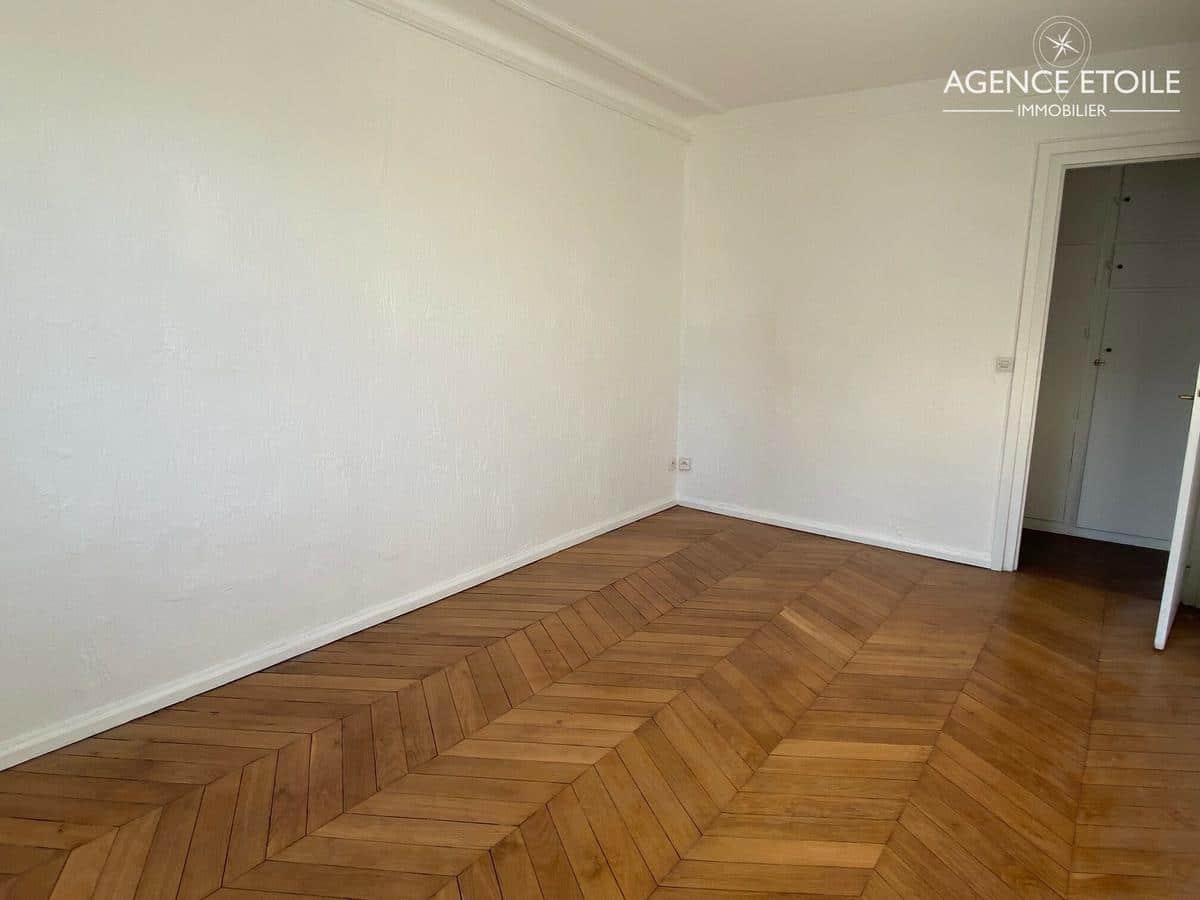 10th REPUBLIC/BONSERGENT: 4 rooms FOR RENT