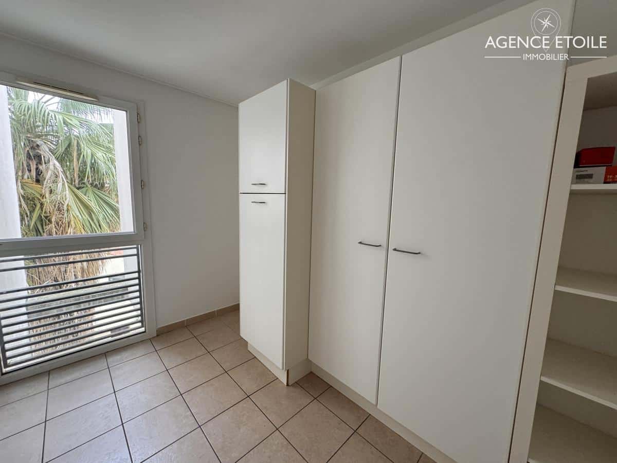 TYPE 4 EN DUPLEX DANS LE QUARTIER MERMOZ / PRADO