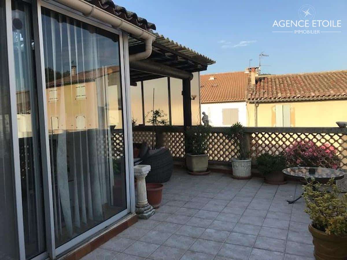 Eyguieres – Investors – Village House