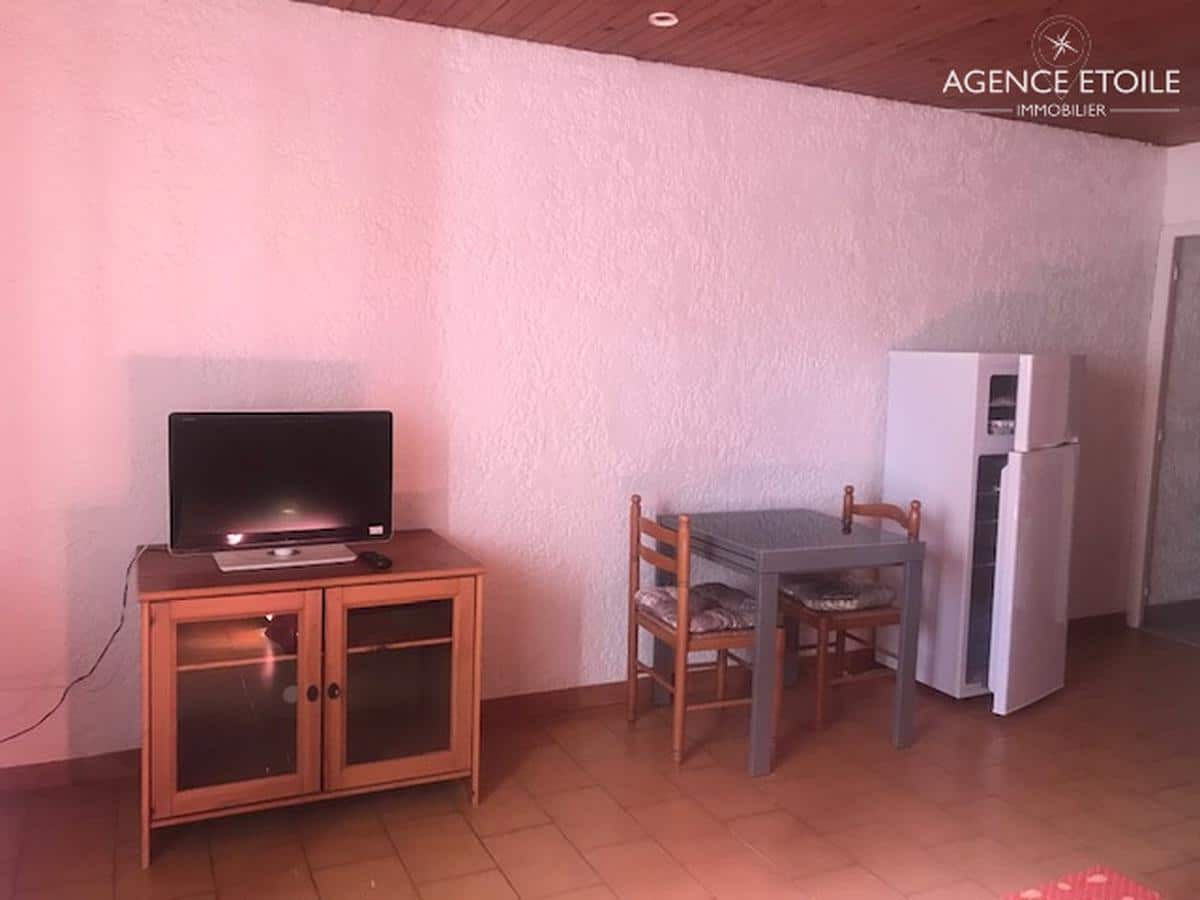 Eyguieres – Investors – Village House