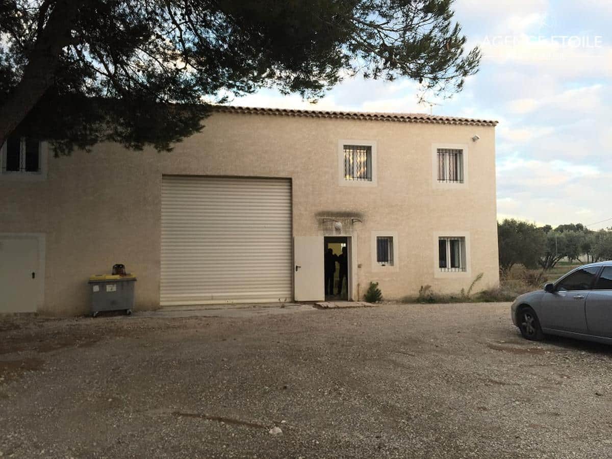 Activity premises/offices for rent in Lancon de Provence