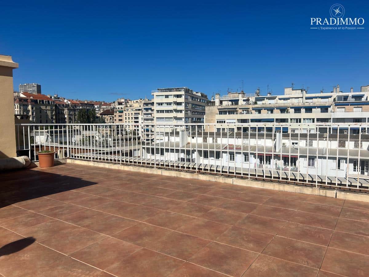 EXCLUSIVE MARSEILLE 8th Carre d’Or Mermoz-T3 Apartment