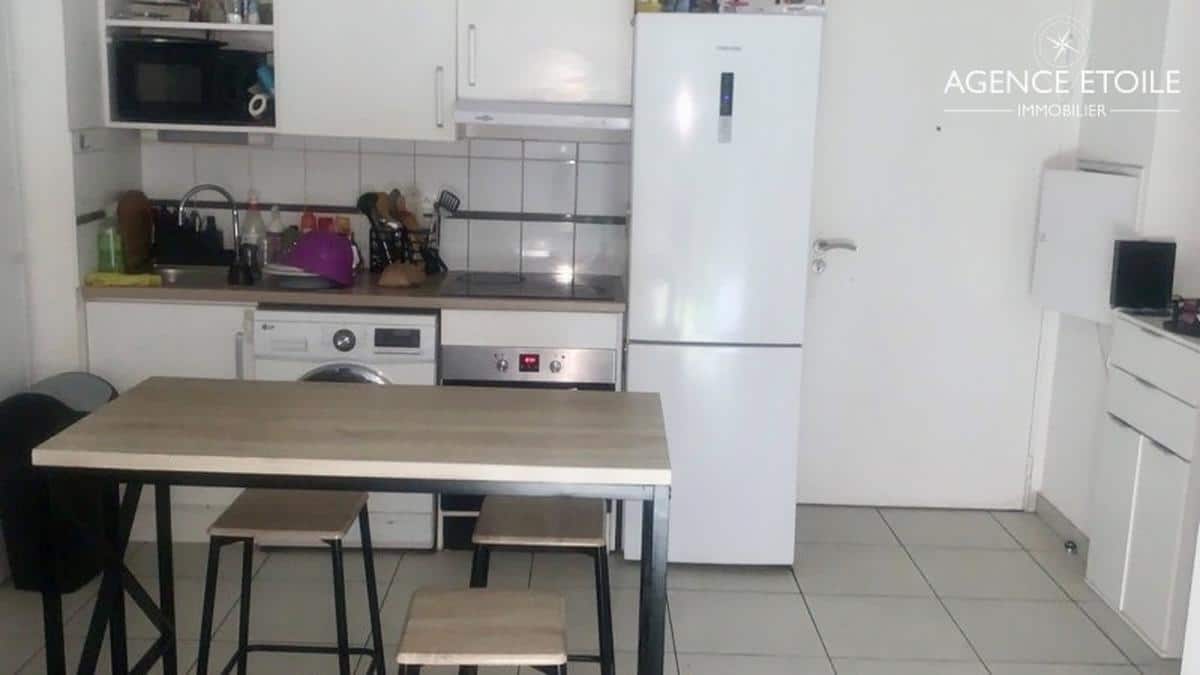 Gardanne – Appartement T3 avec terrasse et place de parking