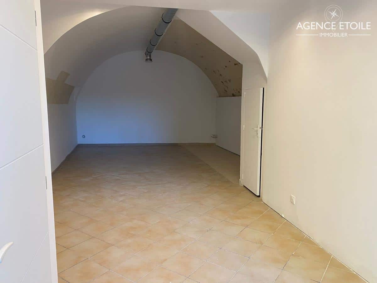 Peynier 13790 Commercial premises for rent