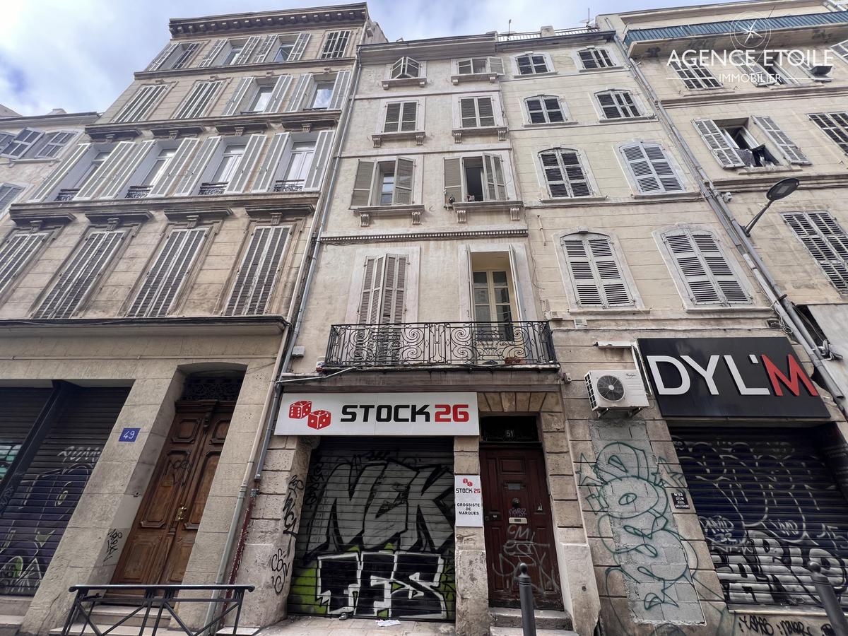 For sale: 5 -lot building in the heart of Marseille – 51 rue