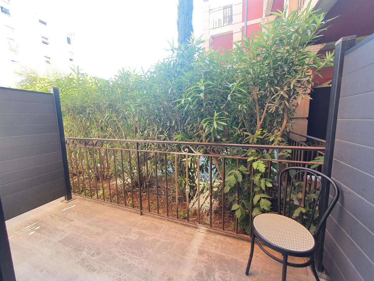 Aix Studio ground floor sold rented furnished