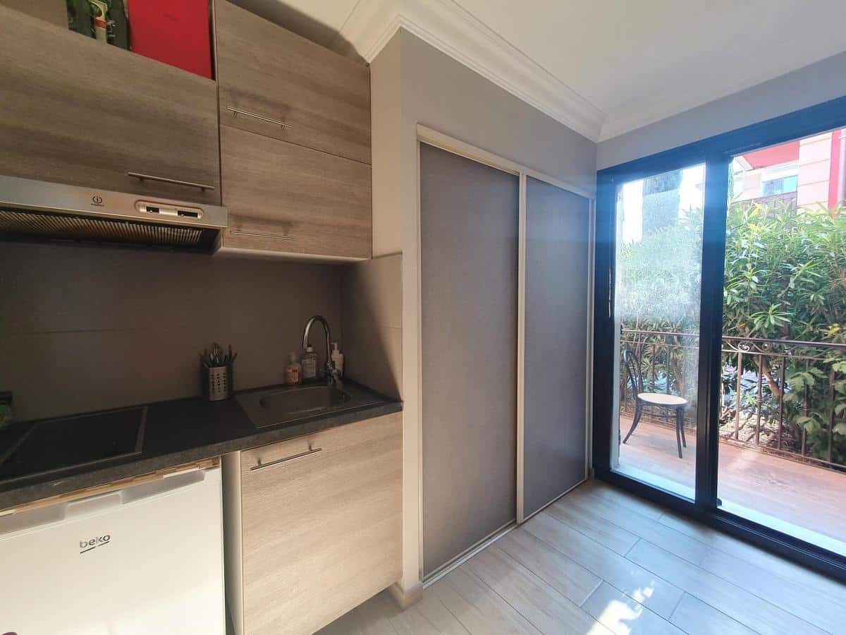 Aix Studio ground floor sold rented furnished