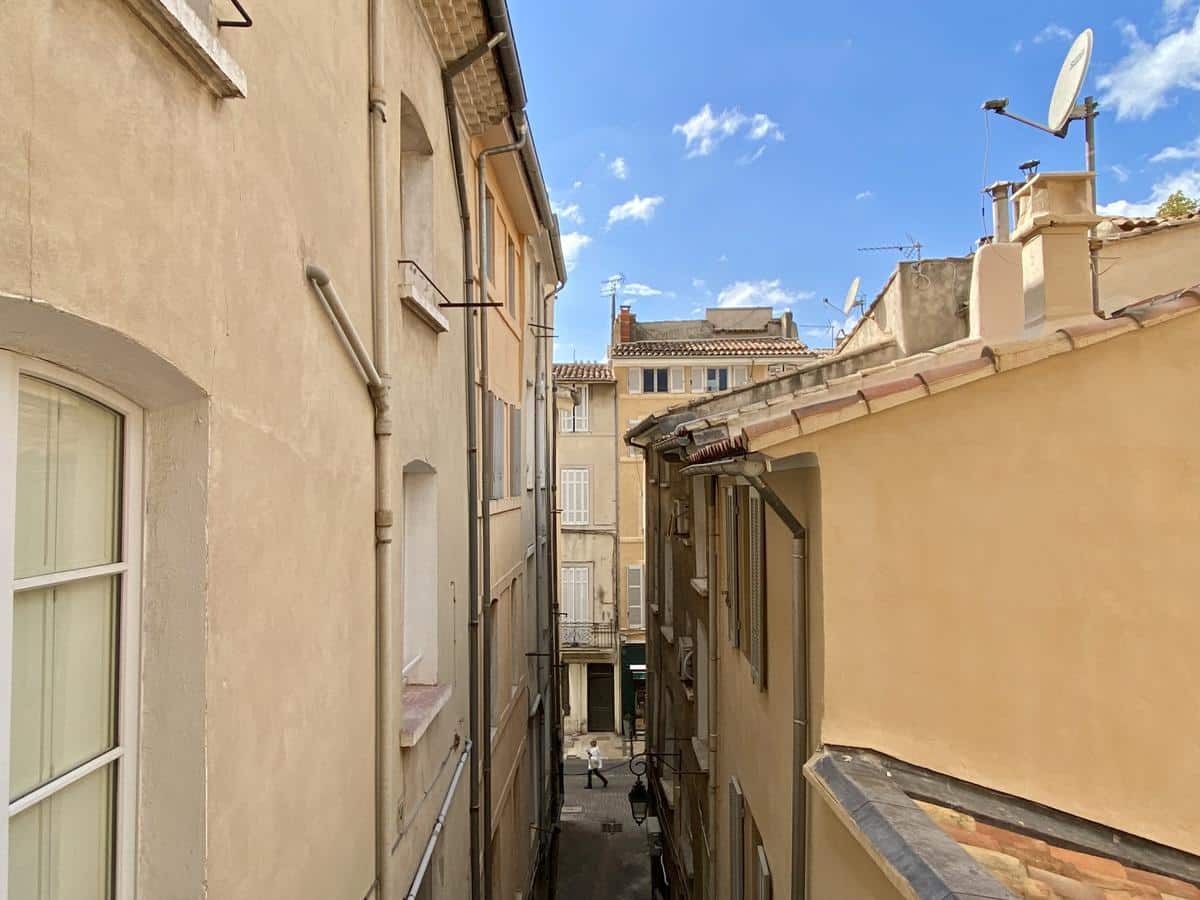 Furnished 2-room apartment on Rue des Menudières