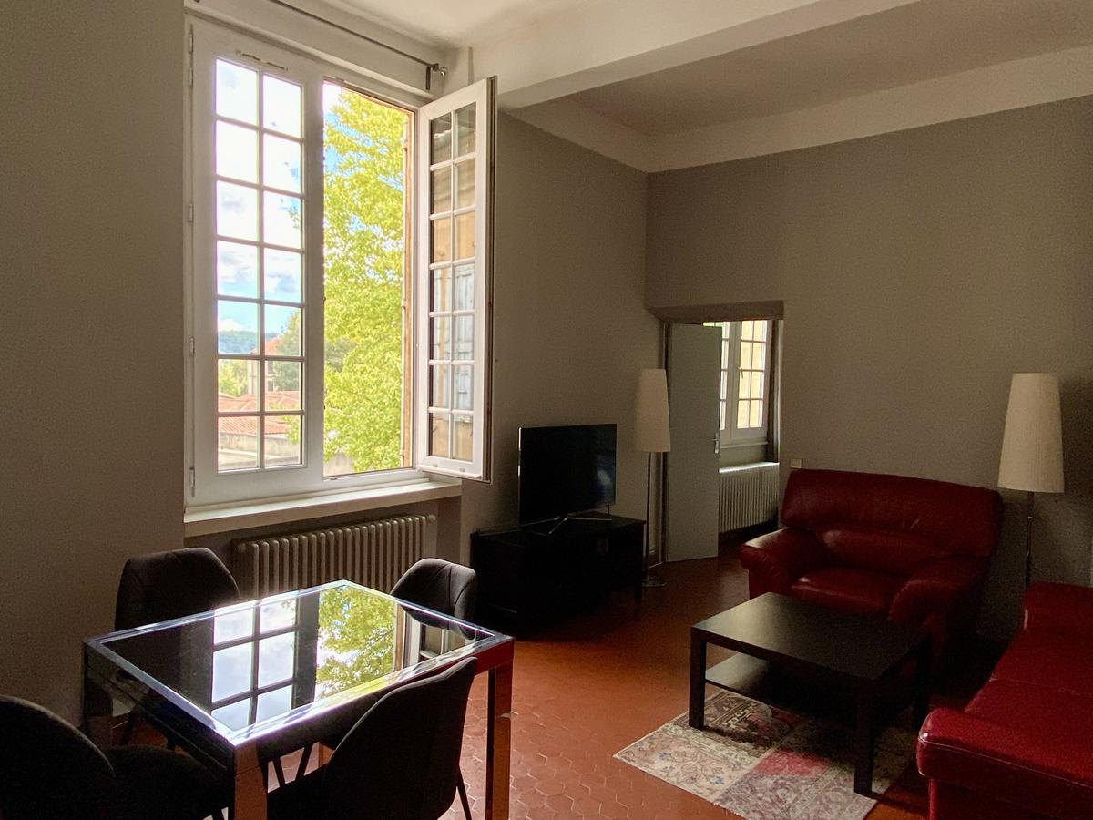 Furnished 2-room apartment on Rue des Menudières