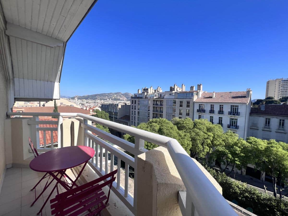 Marseille 8ème Carré d’Or appartement T2 avec balcon