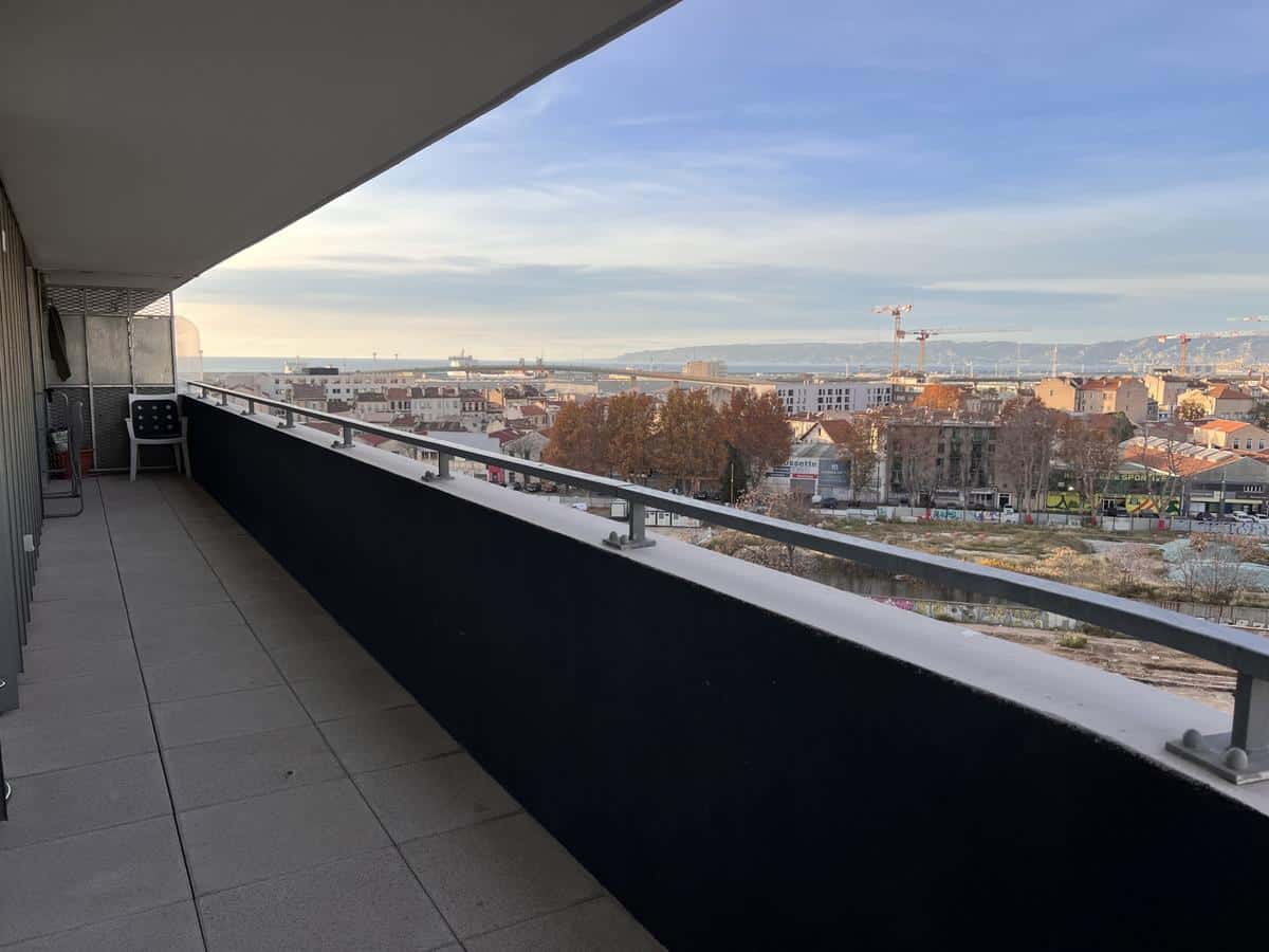 Grand T2 avec Balcon – Dernier Étage – Résidence Neuve – Vue