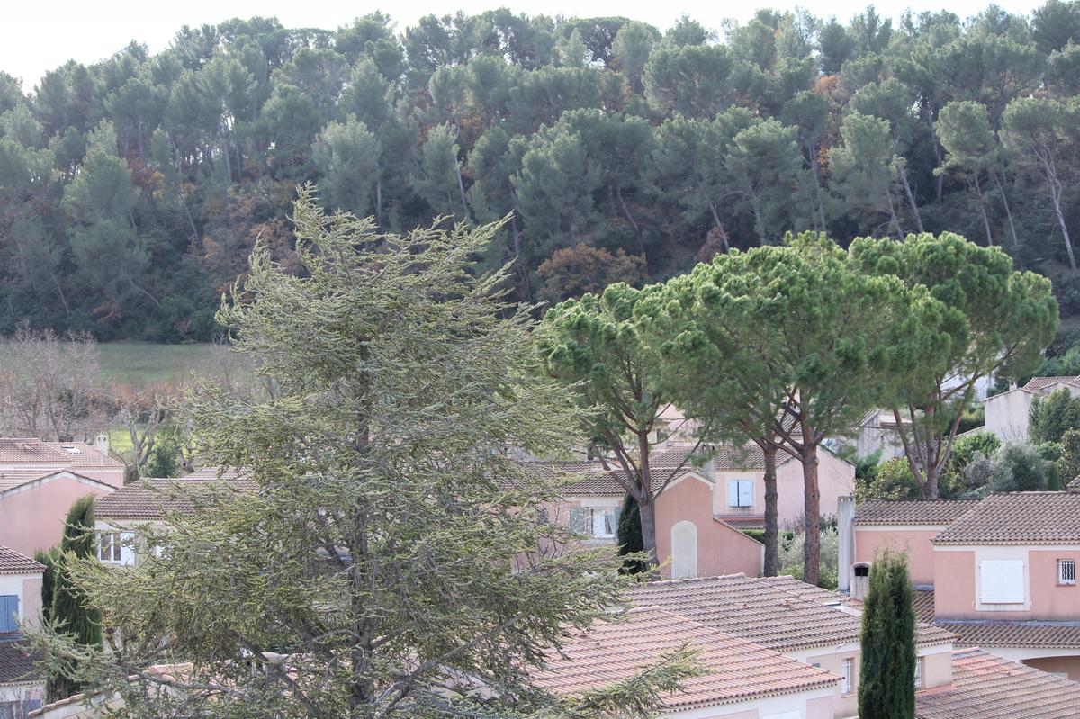 Appartement dernier étage à Aix-En-Provence (13) Pont de L’A