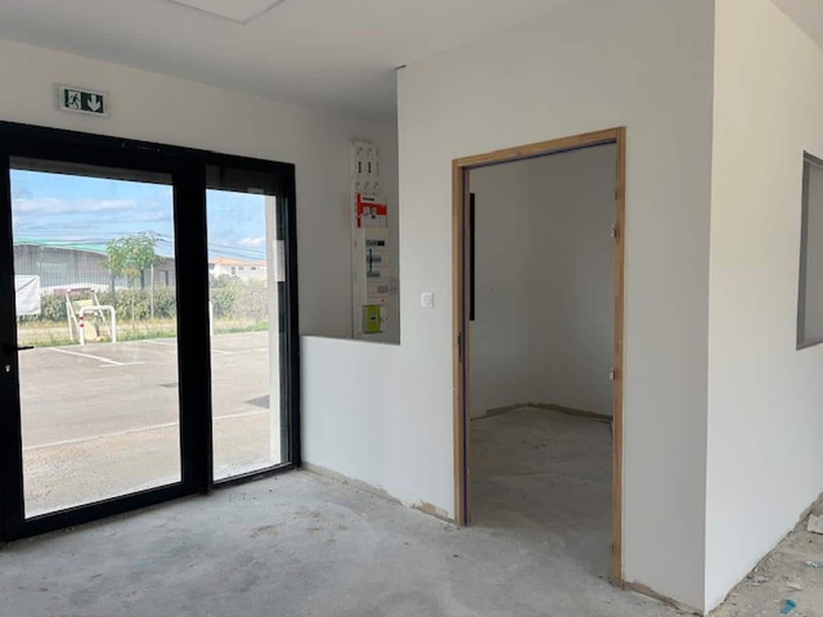 Bureaux neufs de 134m2 à louer à Lançon de Provence