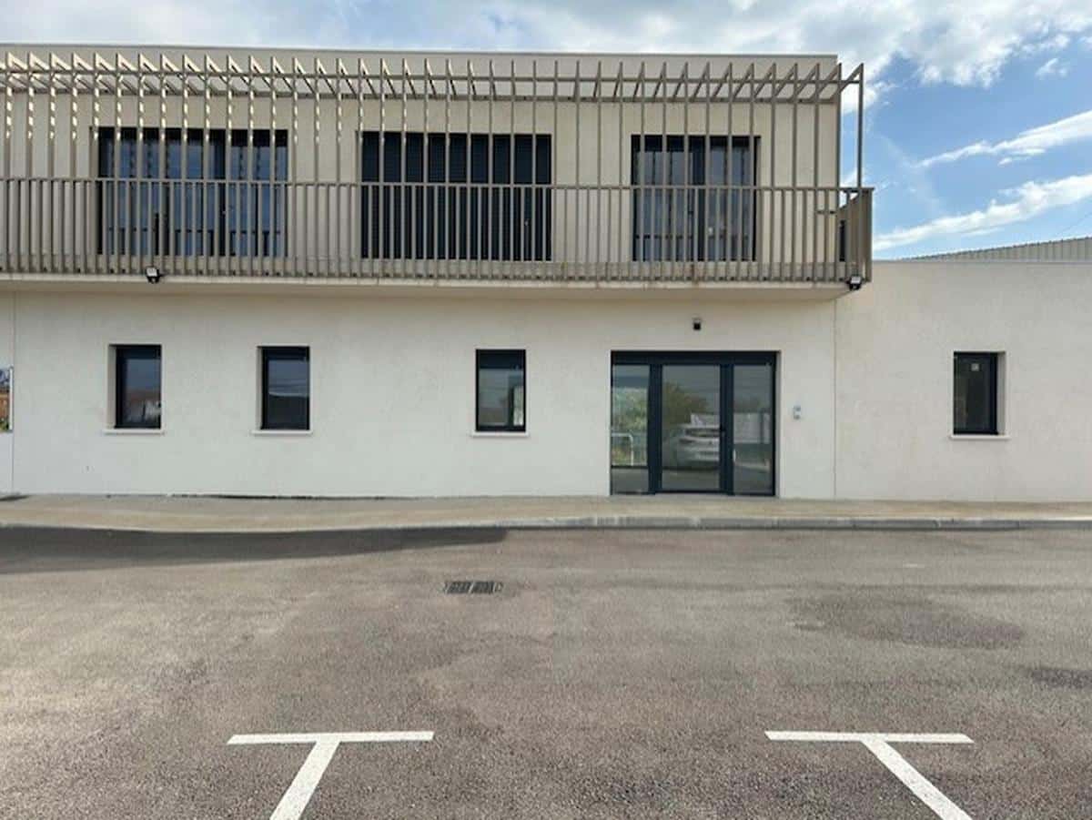 Bureaux neufs de 134m2 à louer à Lançon de Provence