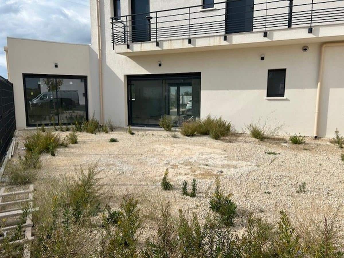 New 134m2 offices for rent in Lançon de Provence