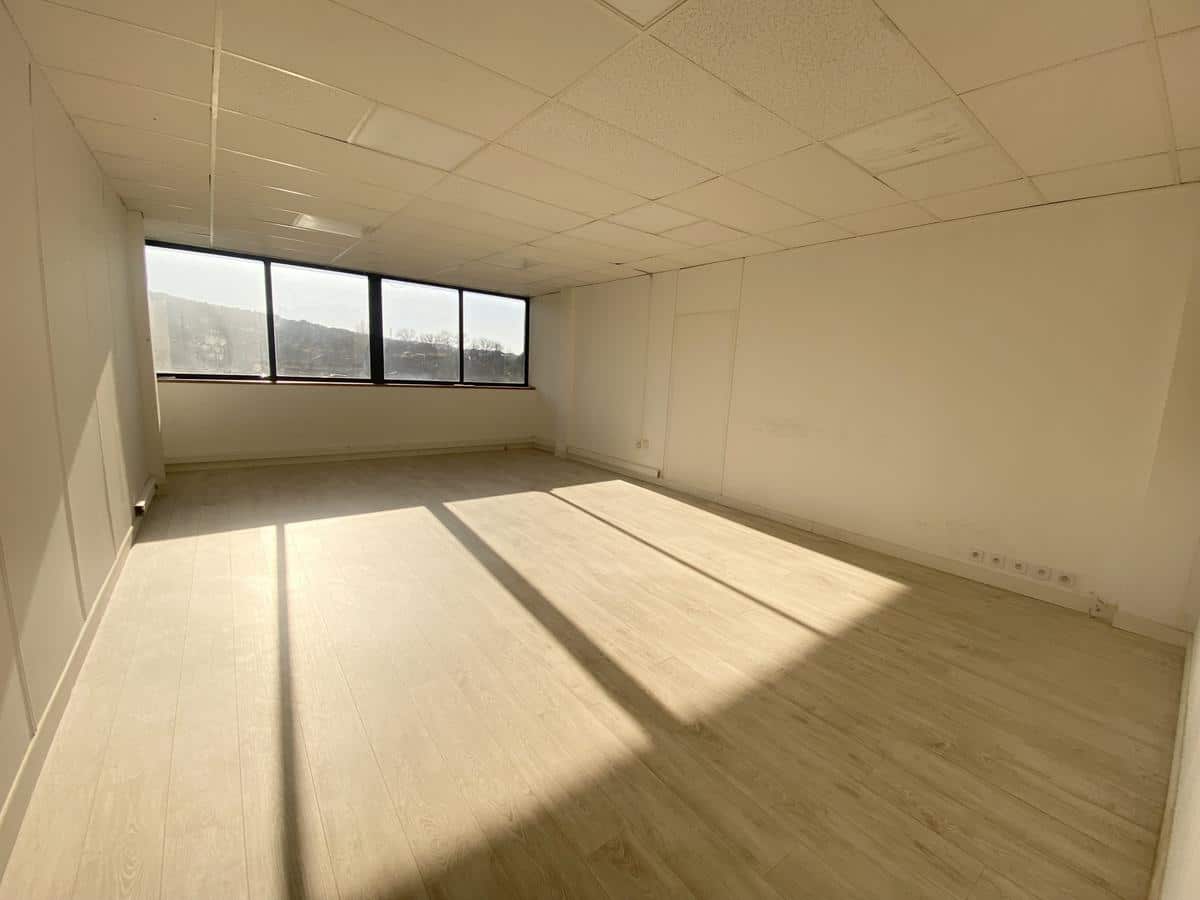 Office of 38 m2 Les Pennes Mirabeau/Vitrolles