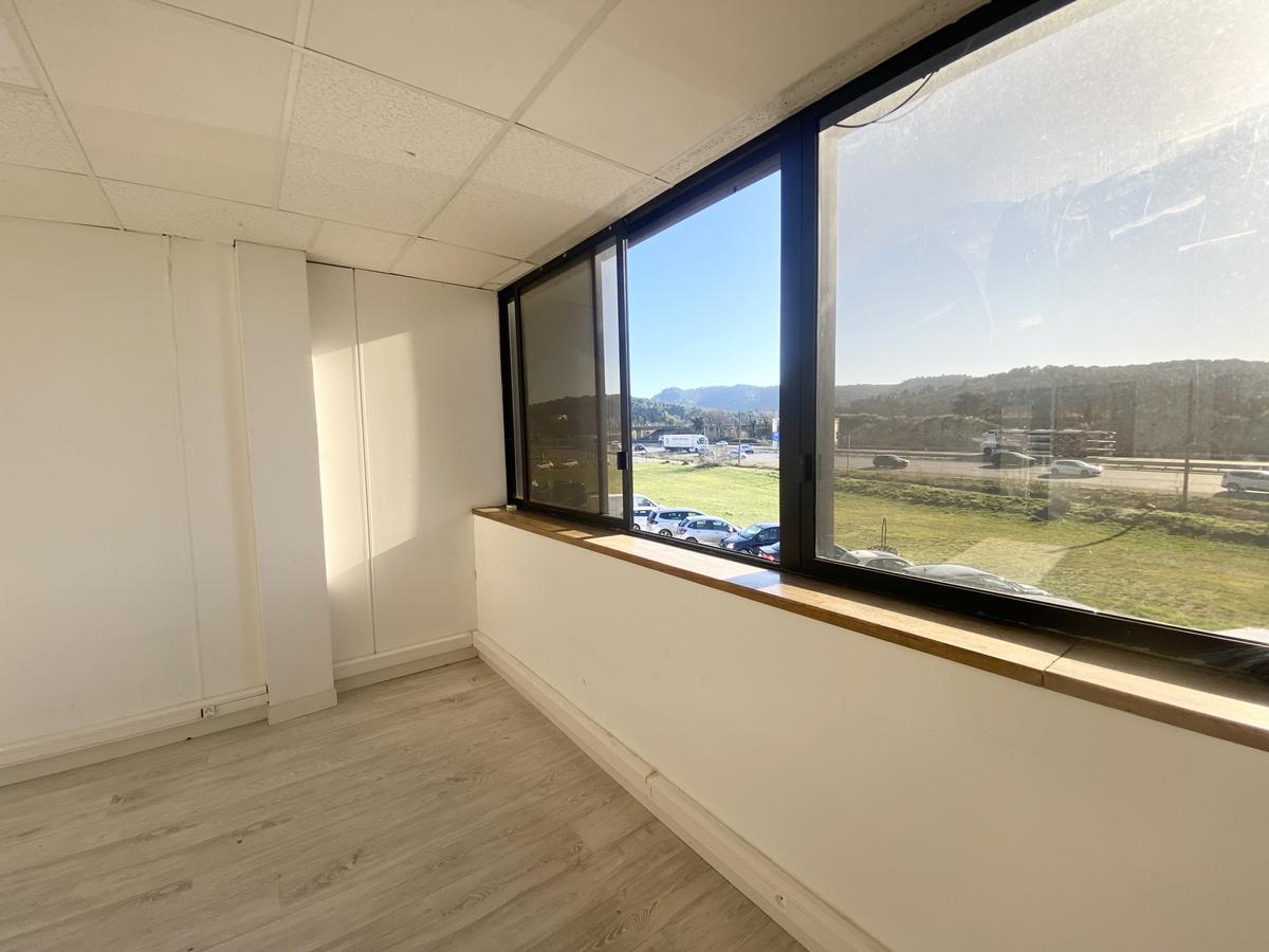 Office of 38 m2 Les Pennes Mirabeau/Vitrolles