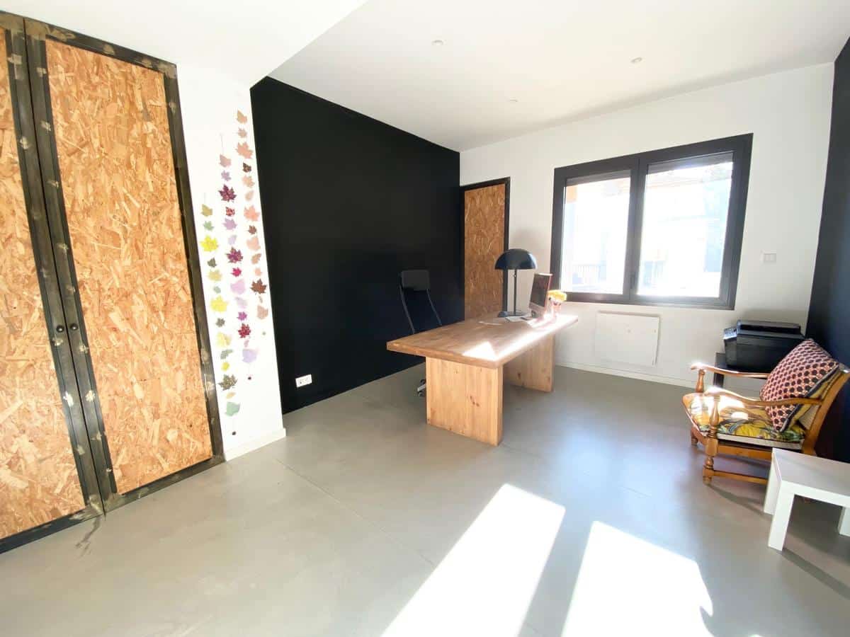 Professional premises of 29 m2 Marseille 8th