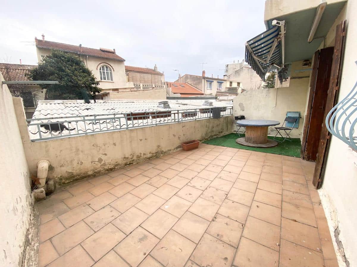 Type 3 de 54 m2 avec terrasse plein ciel de 18 m2 Marseille