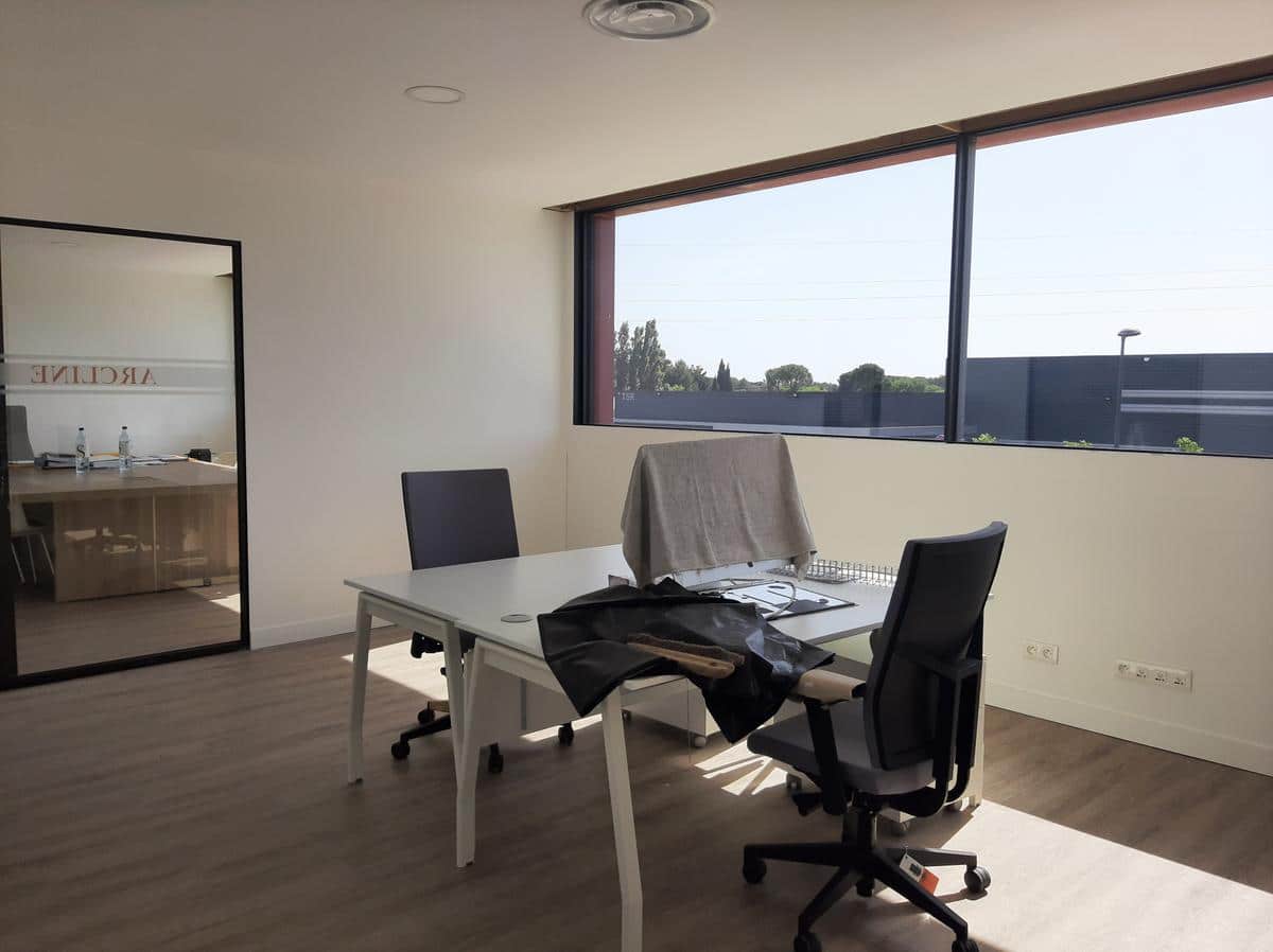 PELISSANNE – BUREAUX DE 143 M2 A LOUER