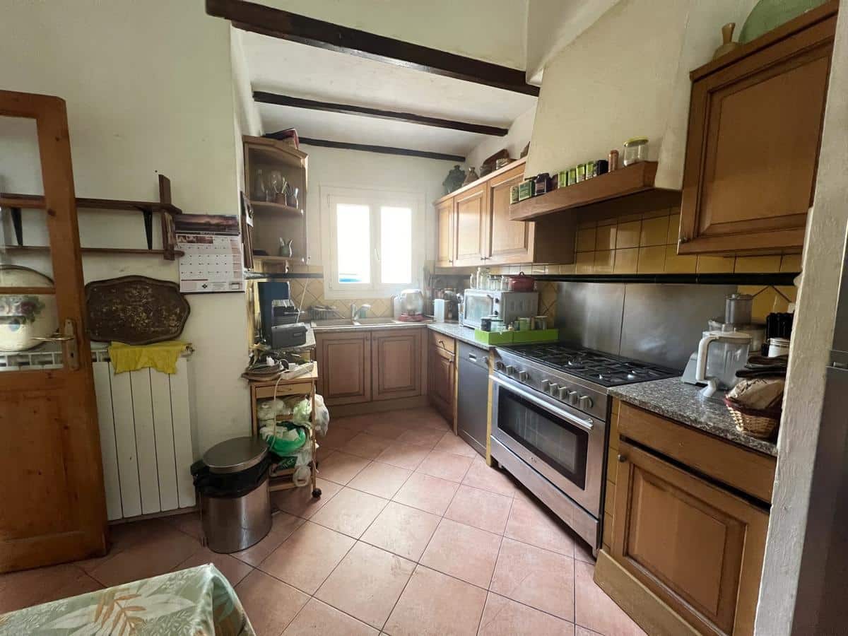 Village house -184 m2