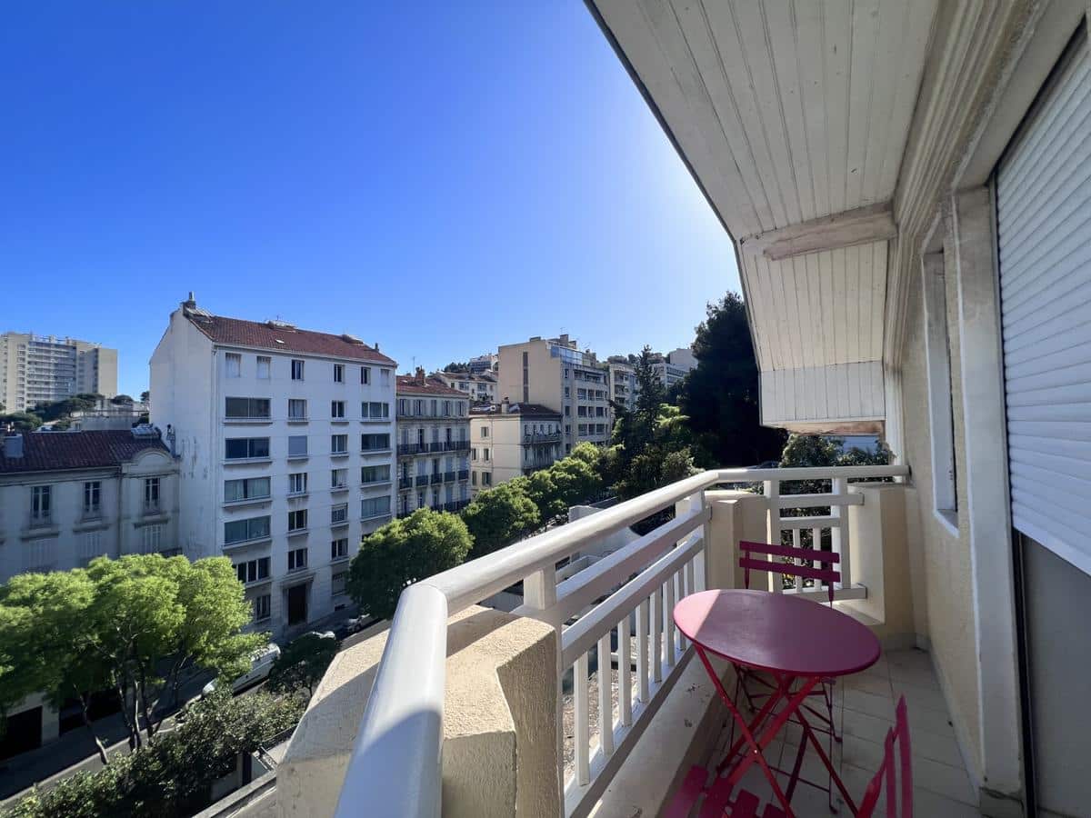 Marseille 8ème Carré d’Or appartement T2 avec balcon