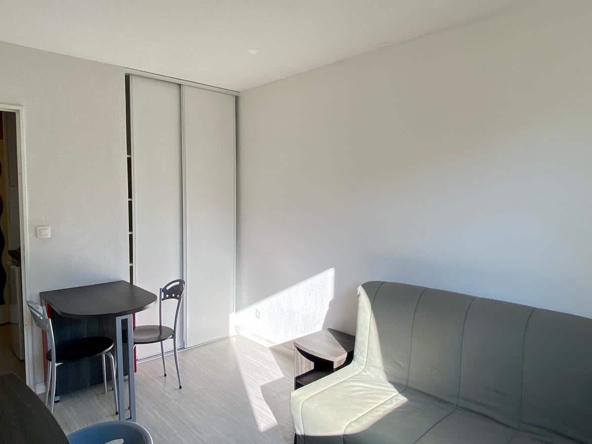 Furnished Studio – 19 m2 Aix Located at the Aixois academies