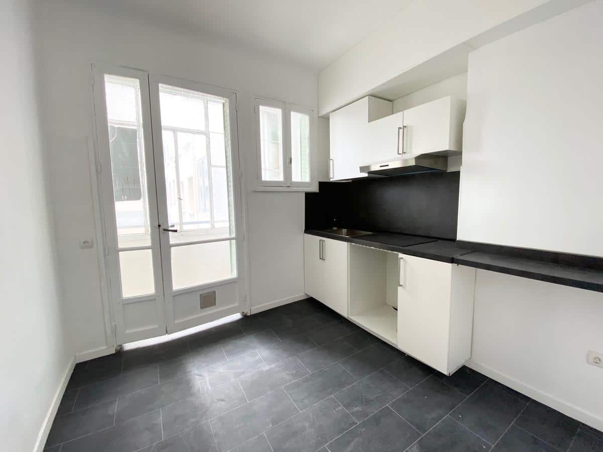 Type 3 de 70.55 m2 Bd Lord Duveen 13008 MARSEILLE