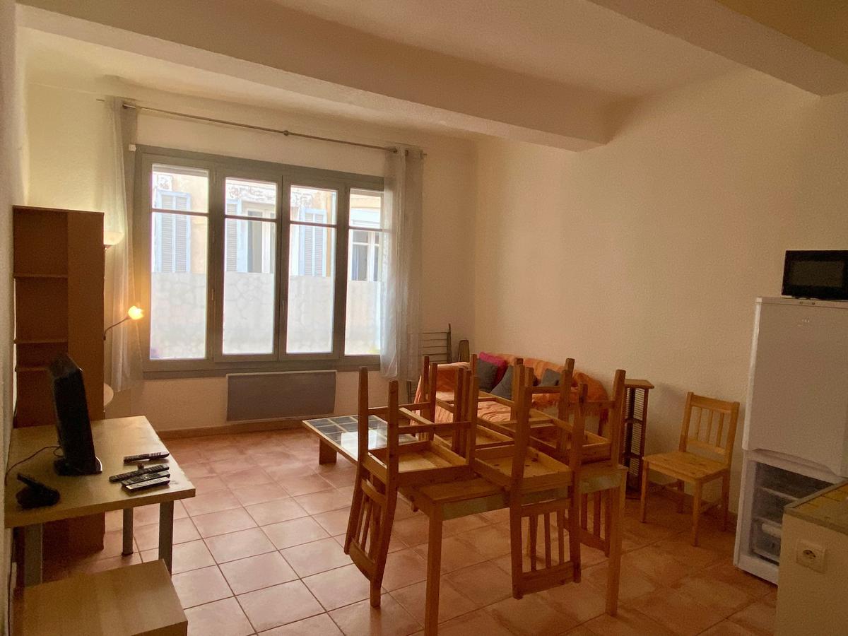 AIX - CITY CENTER - Furnished 2-room apartment of...